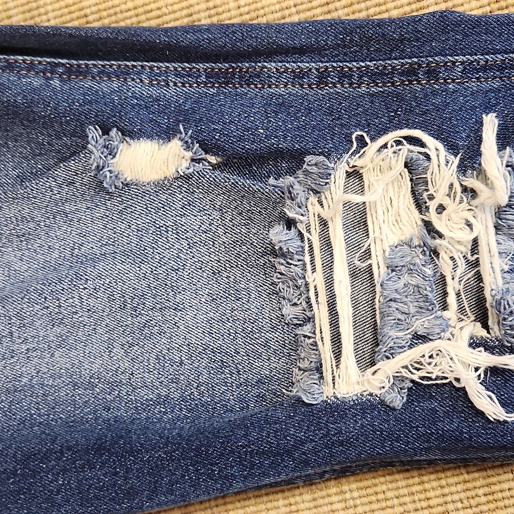 Hollister Curvy High-Rise Mom Jean Distressed Vintage Stretch W26 L27 3R - Picture 7 of 11